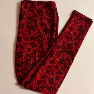 LuLaRoe Tall & Curvy Leggings